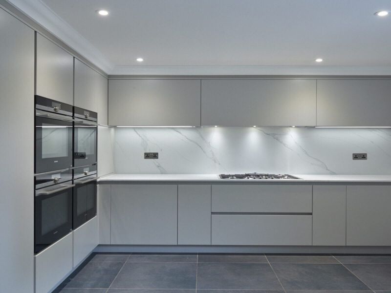 complete kitchen cabinet