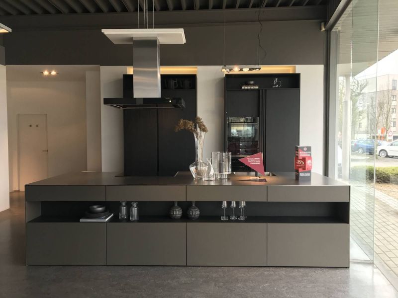 How does the color of the kitchen cabinet match the kitchen cabinet door? Kitchen cabinet and Kitchen cabinet door color matching tips